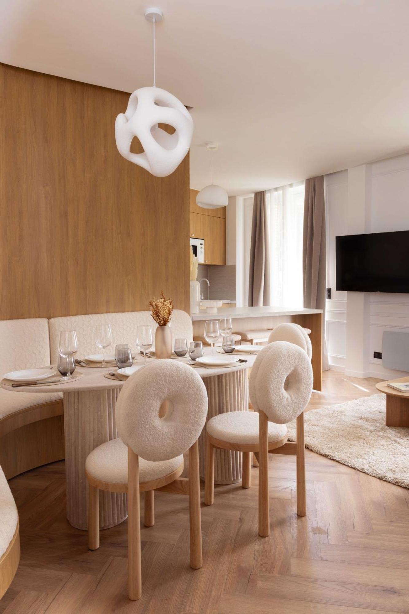 Exclusive With Ac - 2bd-6p - Quartier Latin Parijs
